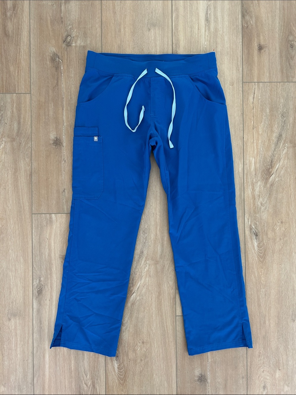 Like new - FIGS Straight Leg Scrub Pants in Royal Blue